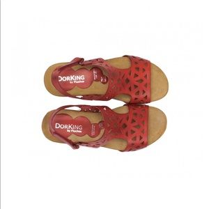 New Size 3.5 Girls Leather Sandals